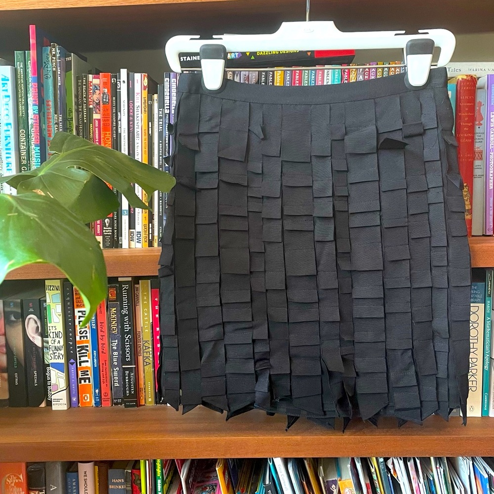 Black ribbon mini skirt